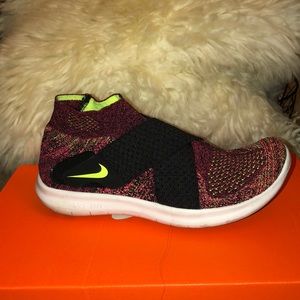 Nike free run motion